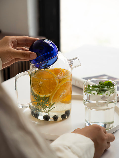 Heat-Resistant Glass Pitcher With Ball Lid